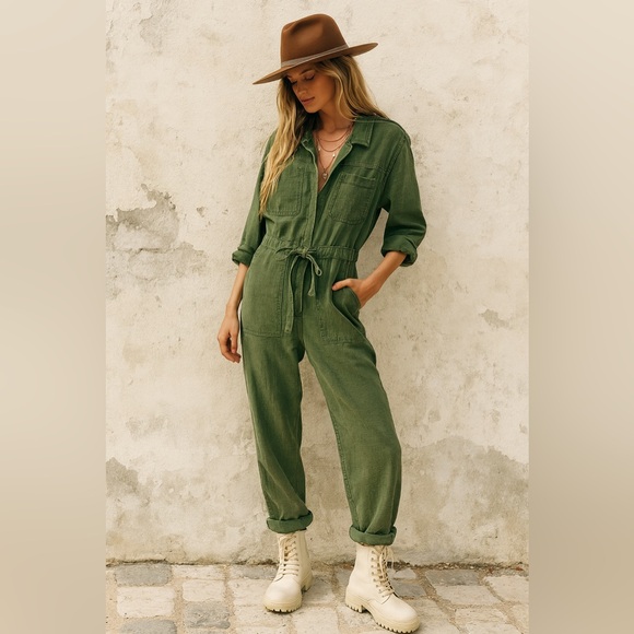 NWT Free People Quinn Moss Coveralls Olive Green Utility Jumpsuit Size M - Picture 1 of 5